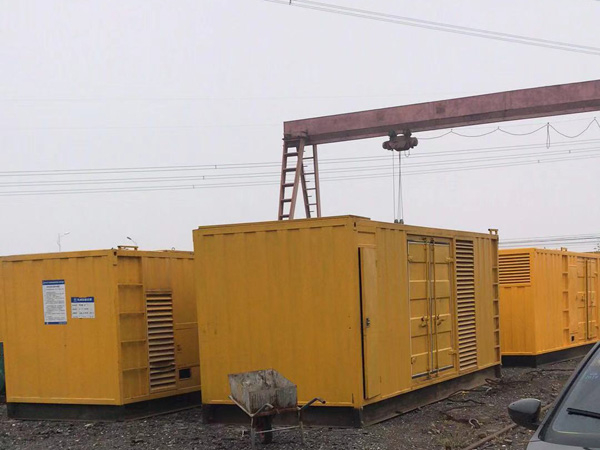 广宁100kw柴油发电机组每小时油耗？